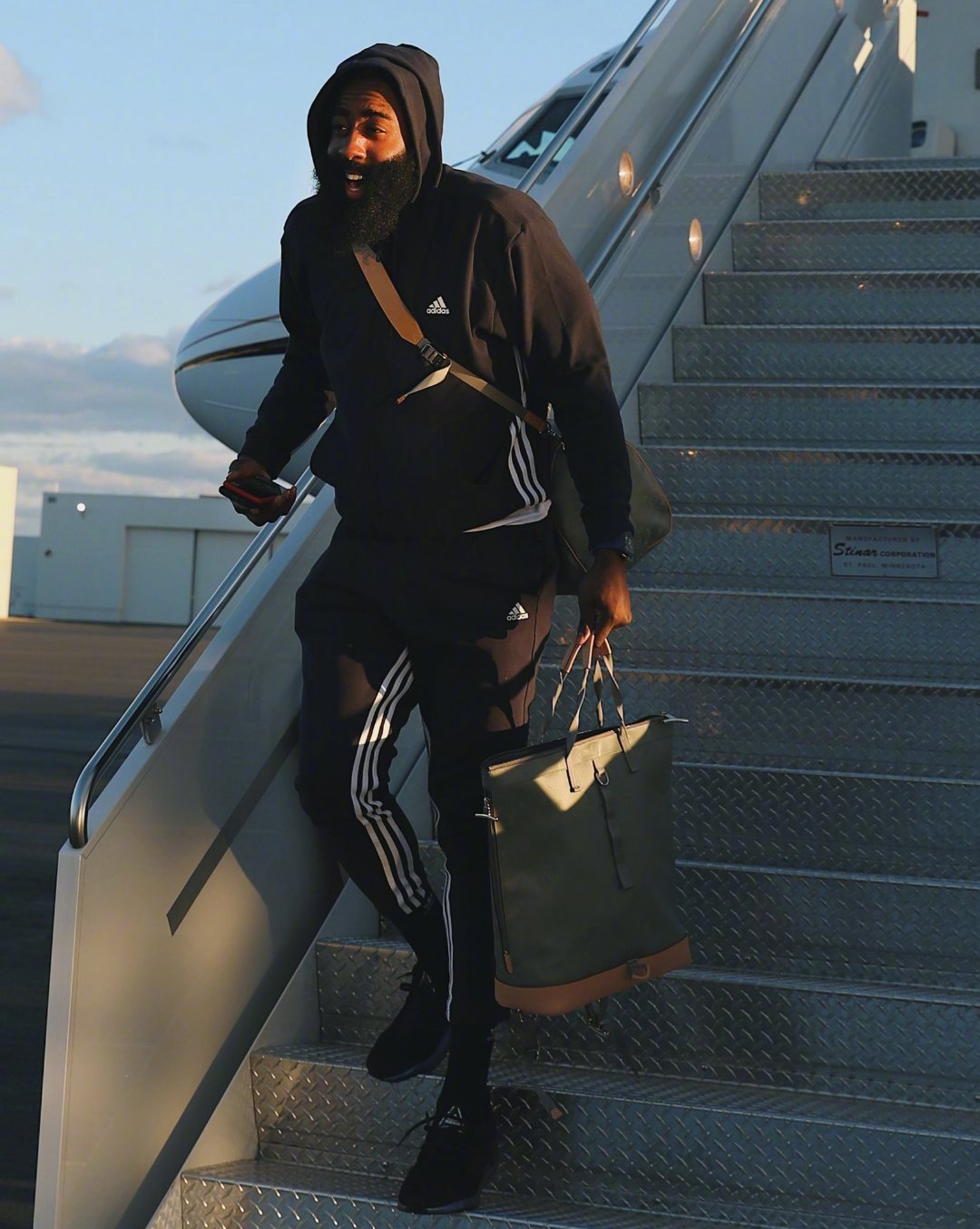 夏洛特黄蜂围绕意大利杯队长鼓劲德甲加时末段攻防权衡，今晨皇家社会远射贴柱看傻球迷的简单介绍